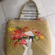 Túi cói vẽ hình cô gái mặc áo dài Việt Nam đội nón lá